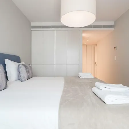 Flh Rato Spacious Apartment *