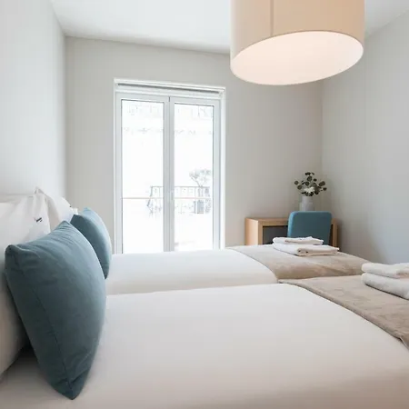 Flh Rato Spacious Appartamento Lisbona