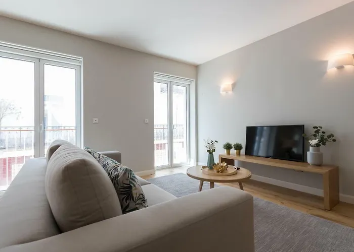 Flh Rato Spacious Appartamento